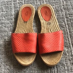 UGG flip flops